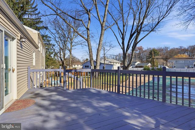 5 PATRICK LN, Yardley, PA 19067