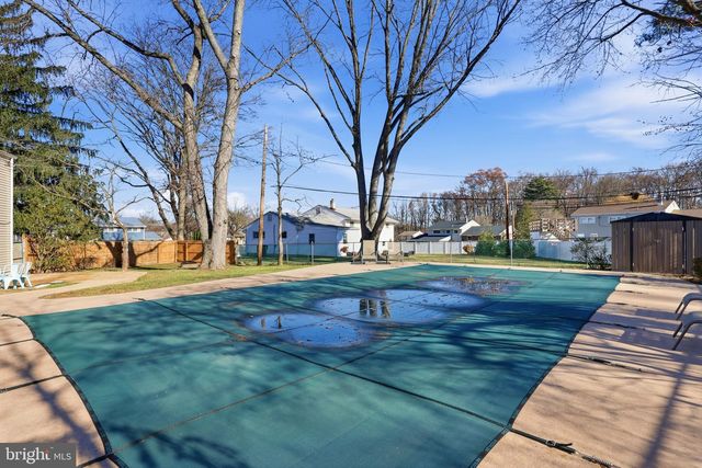 5 PATRICK LN, Yardley, PA 19067