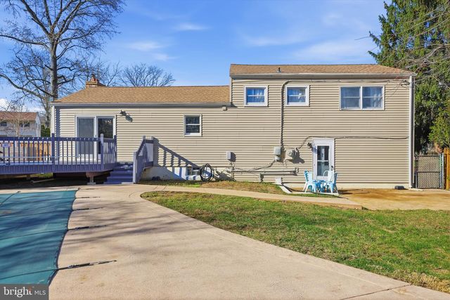 5 PATRICK LN, Yardley, PA 19067