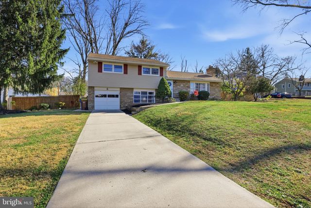 5 PATRICK LN, Yardley, PA 19067