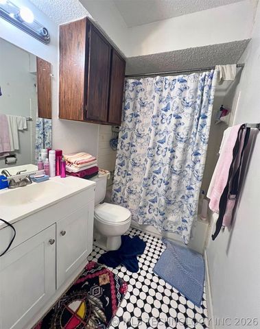 2211 E 66th Place S 807, Tulsa, OK 74119