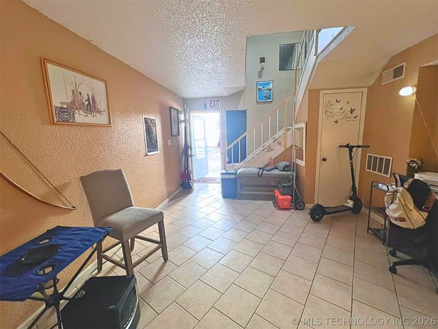 2211 E 66th Place S 807, Tulsa, OK 74119