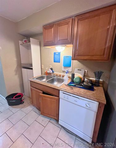 2211 E 66th Place S 807, Tulsa, OK 74119