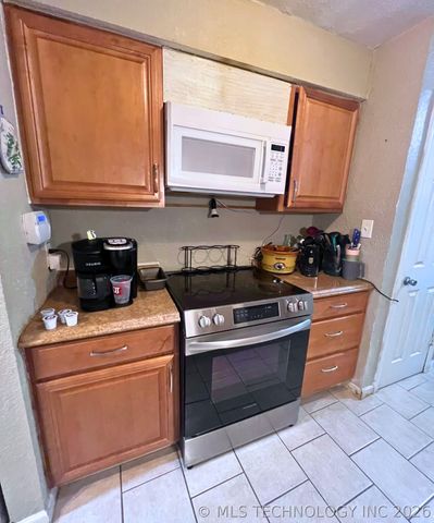 2211 E 66th Place S 807, Tulsa, OK 74119