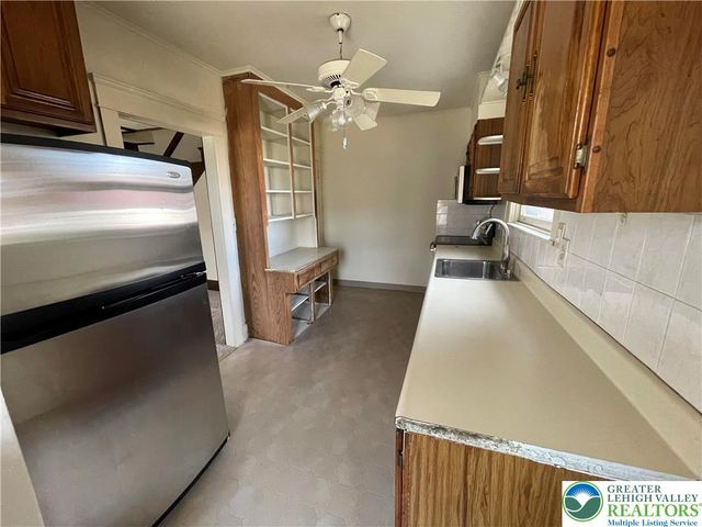 919 South Poplar Street, Allentown City, PA 18103