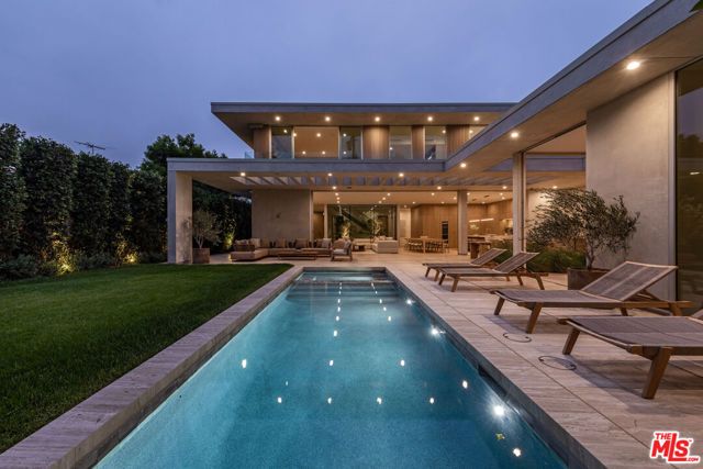 634 Moreno Avenue, Los Angeles, CA 90049