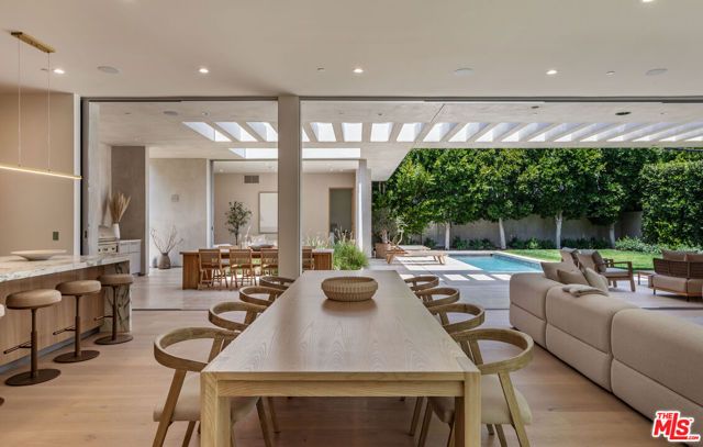 634 Moreno Avenue, Los Angeles, CA 90049