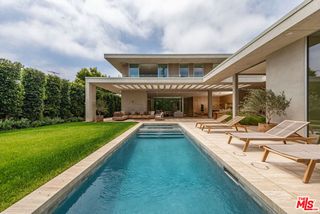 634 Moreno Avenue, Los Angeles, CA 90049