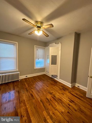 1528 W OAKDALE ST, Philadelphia, PA 19132