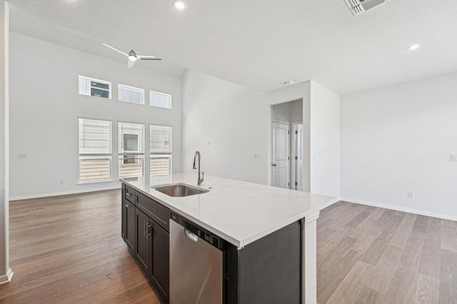 500 Young ST, Buda, TX 78610