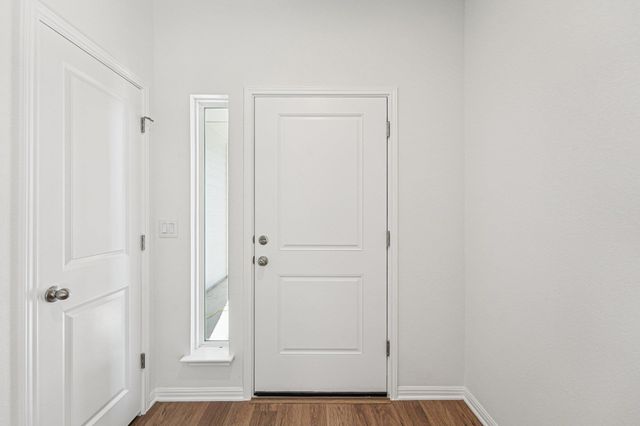 500 Young ST, Buda, TX 78610