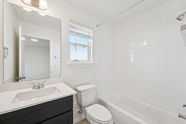 500 Young ST, Buda, TX 78610