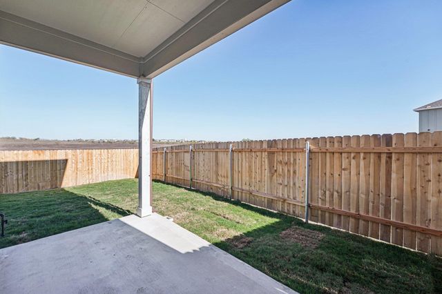 500 Young ST, Buda, TX 78610
