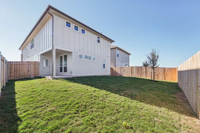 500 Young ST, Buda, TX 78610