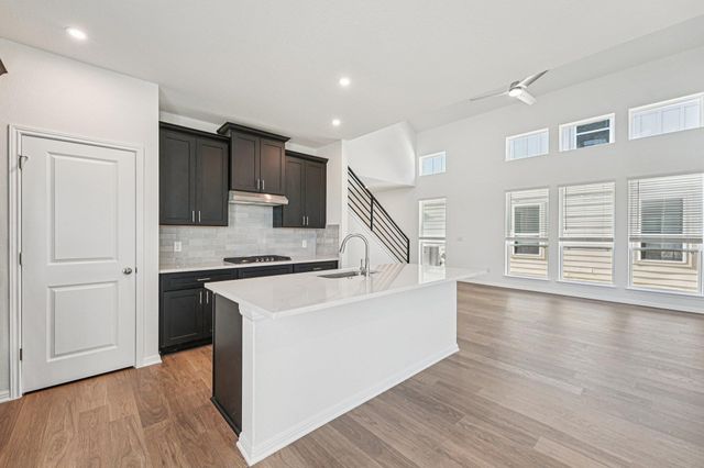 500 Young ST, Buda, TX 78610