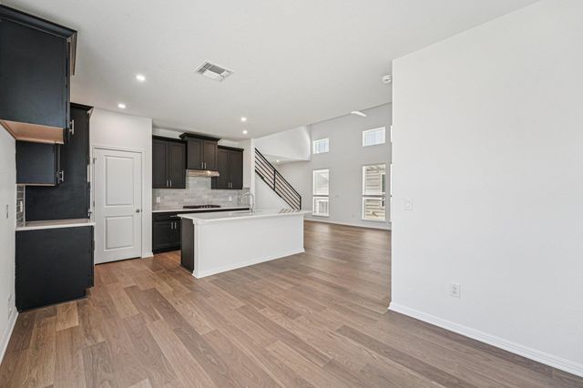 500 Young ST, Buda, TX 78610