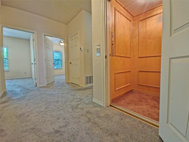 422 W Oak Street, Weatherford, TX 76086