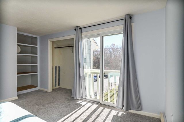 1 Acadia Kimball Rd 1, Amesbury, MA 01913