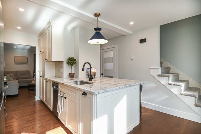 1 Acadia Kimball Rd 1, Amesbury, MA 01913