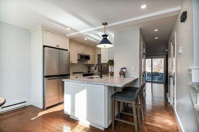 1 Acadia Kimball Rd 1, Amesbury, MA 01913