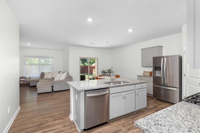 5132 SHELLBACK DR, Millington, TN 38053