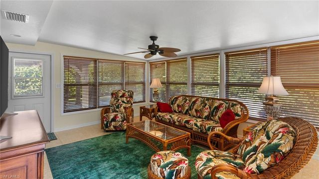 9817 Pennsylvania AVE, Bonita Springs, FL 34135