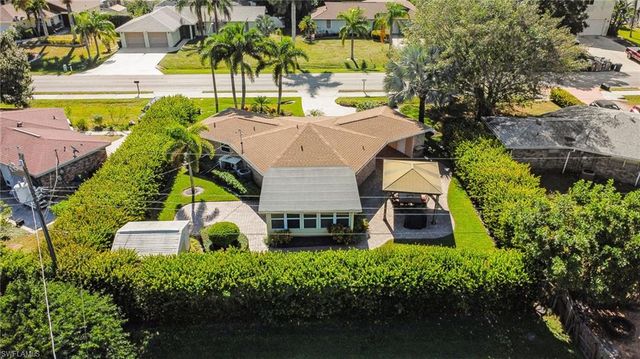 9817 Pennsylvania AVE, Bonita Springs, FL 34135
