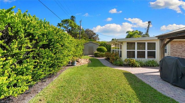 9817 Pennsylvania AVE, Bonita Springs, FL 34135