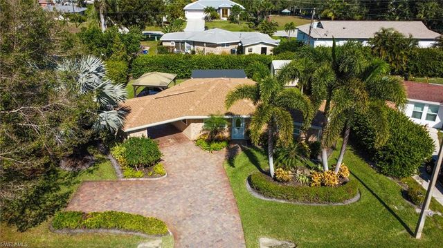 9817 Pennsylvania AVE, Bonita Springs, FL 34135