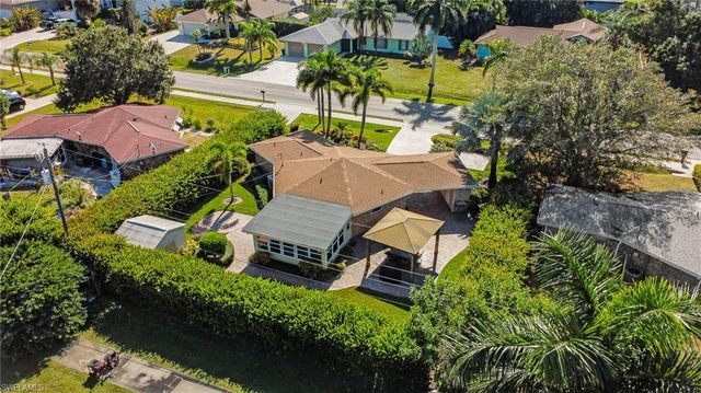 9817 Pennsylvania AVE, Bonita Springs, FL 34135