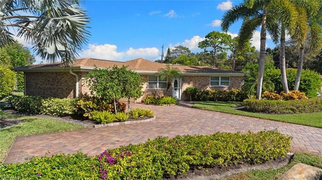 9817 Pennsylvania AVE, Bonita Springs, FL 34135
