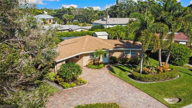 9817 Pennsylvania AVE, Bonita Springs, FL 34135