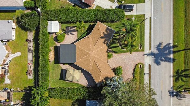 9817 Pennsylvania AVE, Bonita Springs, FL 34135