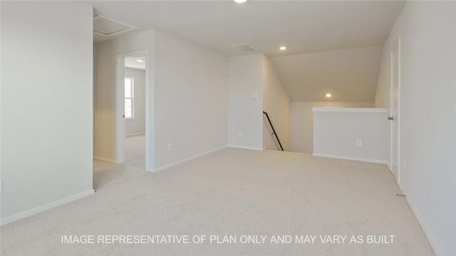2224 Jeter Dr, Bryan, TX 77803