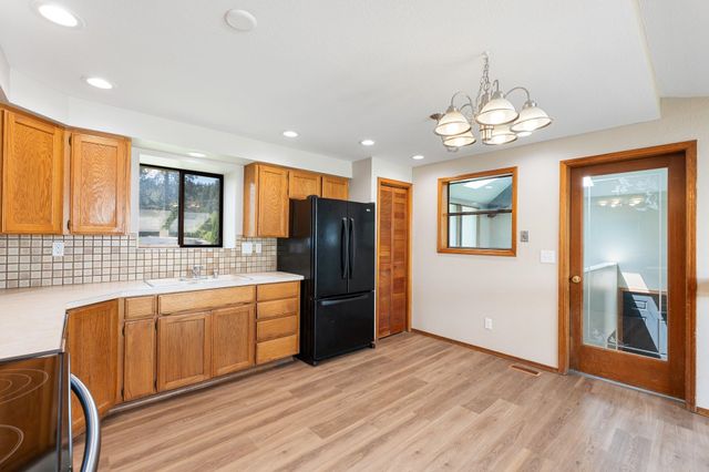 1108 S Mica Park Dr, Spokane Valley, WA 99206
