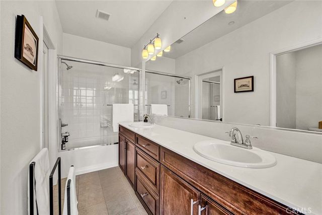 3009 E Pacific Coast, Signal Hill, CA 90804