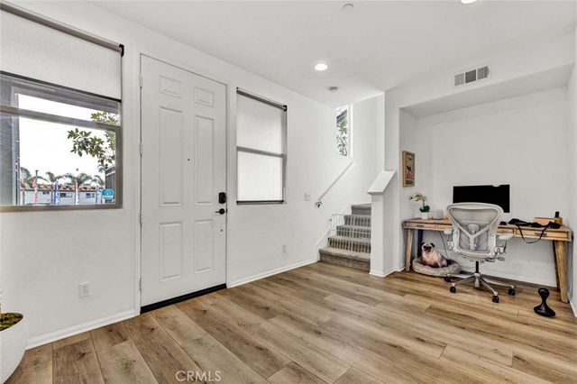 3009 E Pacific Coast, Signal Hill, CA 90804