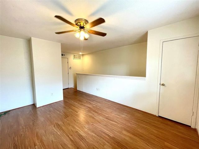 2100 Wilcrest Drive 123, Houston, TX 77042