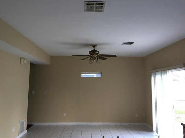 22 N Whittier Street B, Carteret, NJ 07008