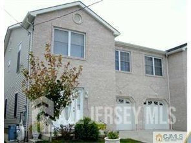 22 N Whittier Street B, Carteret, NJ 07008