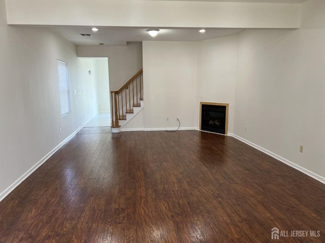 22 N Whittier Street B, Carteret, NJ 07008