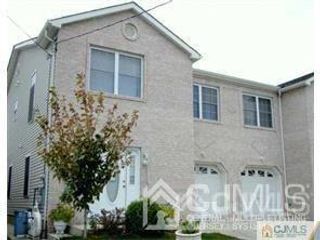22 N Whittier Street B, Carteret, NJ 07008