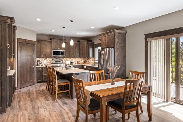 309 Drumlin Loop, Ripon, WI 54971