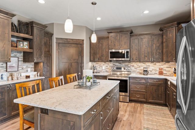 309 Drumlin Loop, Ripon, WI 54971