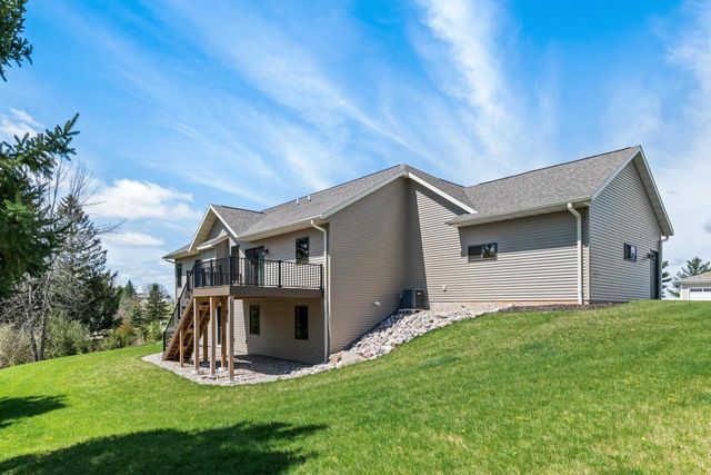 309 Drumlin Loop, Ripon, WI 54971
