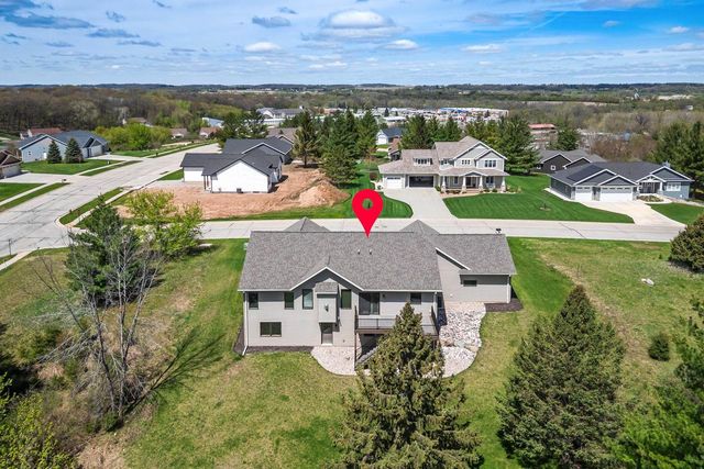 309 Drumlin Loop, Ripon, WI 54971
