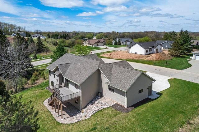 309 Drumlin Loop, Ripon, WI 54971