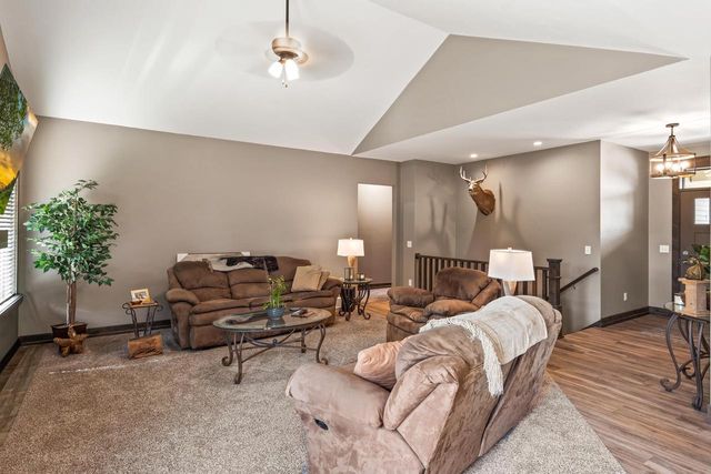 309 Drumlin Loop, Ripon, WI 54971