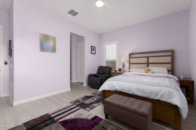 10240 W LONE CACTUS Drive, Peoria, AZ 85382