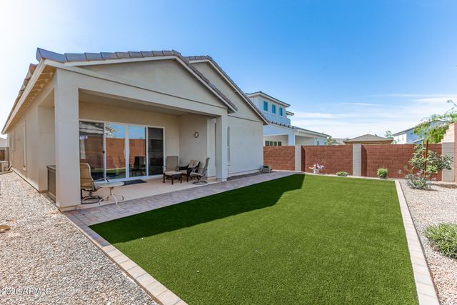 10240 W LONE CACTUS Drive, Peoria, AZ 85382